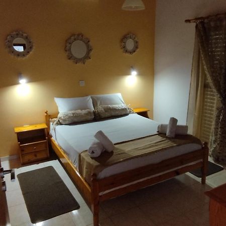 Takis Haikos House Two Minutes Walk To The Beach Peroulia Vounária Extérieur photo