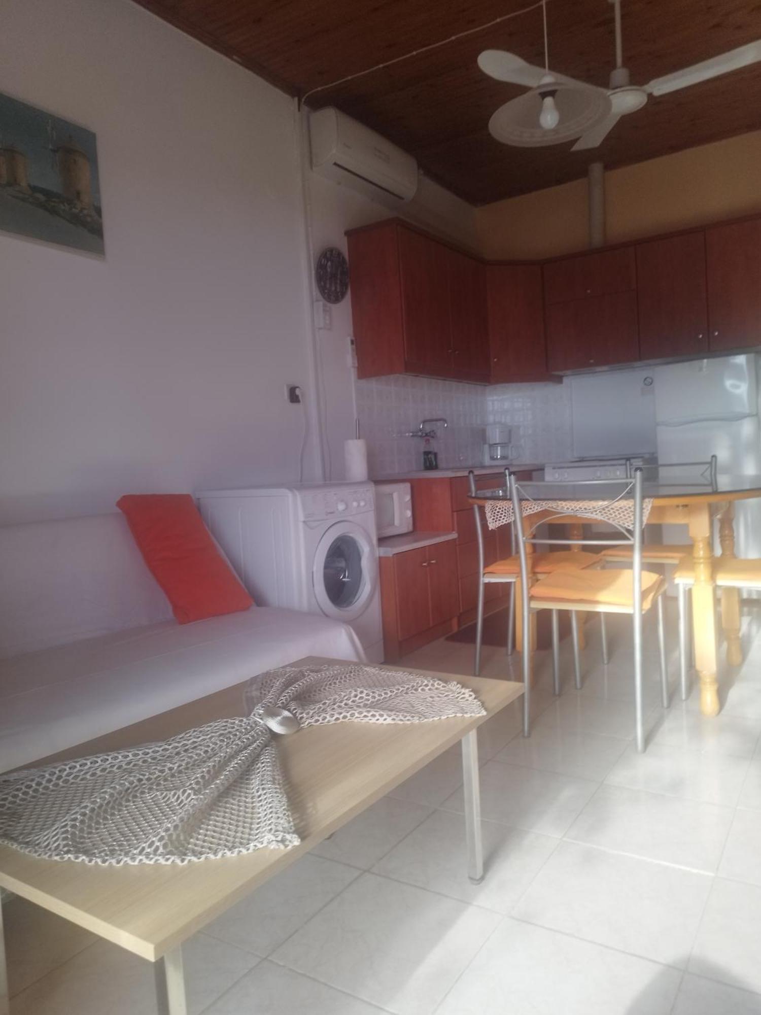 Takis Haikos House Two Minutes Walk To The Beach Peroulia Vounária Extérieur photo